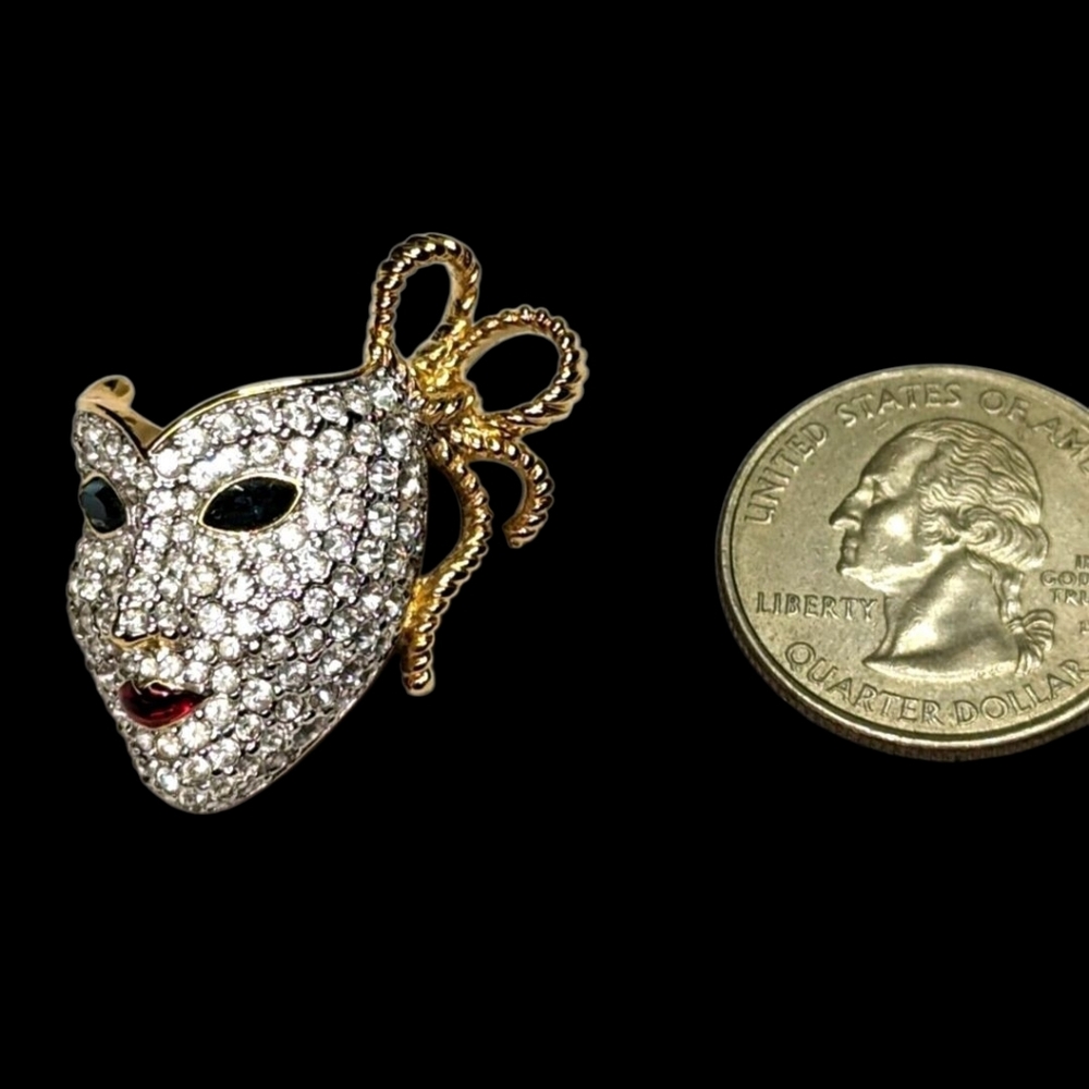 Swarovski Crystal Vintage Masquerade Mask Brooch - Picture 8 of 8